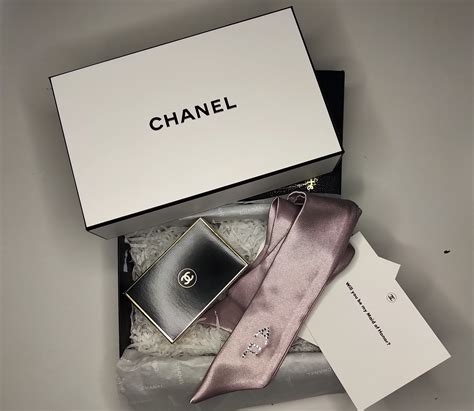 chanel gift ideas for her|chanel gift with purchase.